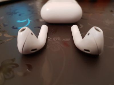 Лот: 12152123. Фото: 1. Apple airpods наушники. Красноярск