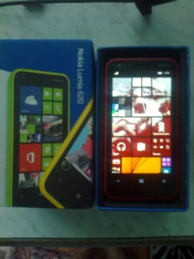 Лот: 5193920. Фото: 1. Nokia Lumia 620. Смартфоны