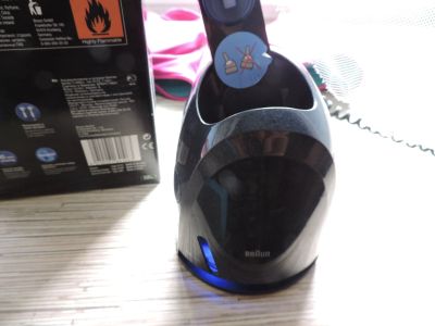 Лот: 14732656. Фото: 1. система очистки бритвы Braun. Укладка и стрижка волос, бритьё, эпиляция