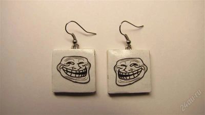 Лот: 2103471. Фото: 1. Серьги "Trollface". Бижутерия ручной работы