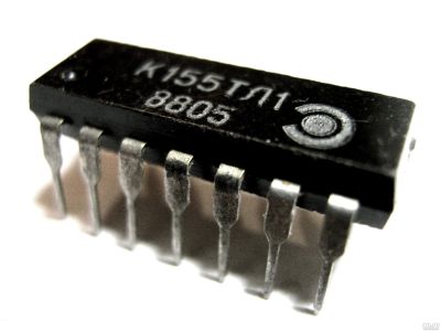 Лот: 14995217. Фото: 1. К155ТЛ1, микросхема, аналог SN7413N. Микросхемы