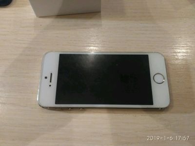 Лот: 12958776. Фото: 1. Айфон 5s 16гб. Смартфоны