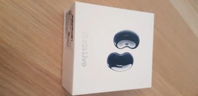 Лот: 17176259. Фото: 1. Samsung Galaxy Buds Live, черные. Наушники, гарнитуры