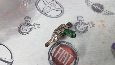 Лот: 23586777. Фото: 1. Форсунка Toyota Crown 3GR-FSE... Двигатель и элементы двигателя