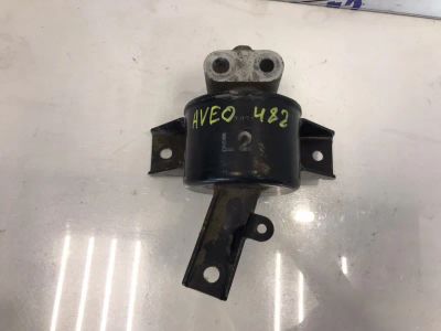 Лот: 21707063. Фото: 1. подушка двигателя Chevrolet Aveo... Двигатель и элементы двигателя
