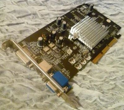 Лот: 678252. Фото: 1. Видеокарта ATI RADEON 9550 AGP... Видеокарты