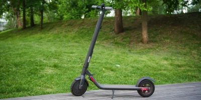 Лот: 20349610. Фото: 1. Электросамокат Ninebot KickScooter... Электросамокаты, гироскутеры, сигвеи