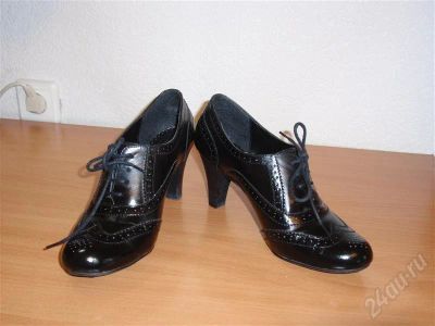 Лот: 548563. Фото: 1. Ботинки р-р 39. Ботинки, полуботинки