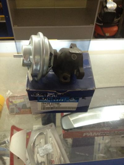Лот: 9935640. Фото: 1. Клапан EGR Tucson Sportage D4EA... Двигатель и элементы двигателя