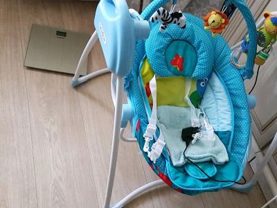 Лот: 11479080. Фото: 1. Продам качелю babyton 2 в 1. Ходунки, прыгунки, качели