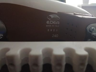 Лот: 12367278. Фото: 1. Коньки Edea. Коньки