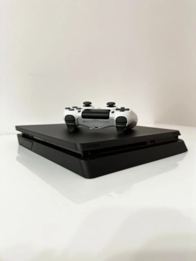 Лот: 20942034. Фото: 1. Sony PS4 slim 500 Gb. Игровые приставки, консоли