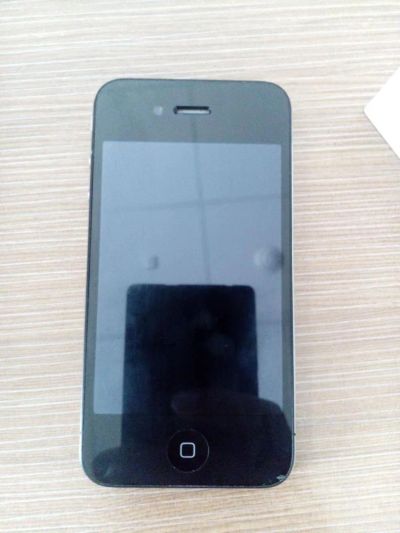 Лот: 9933036. Фото: 1. Iphone 4 8gb black А1332 Комплект... Смартфоны