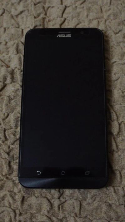 Лот: 10598710. Фото: 1. Asus ZenFone 2 ZE551ML 64Gb Black... Смартфоны