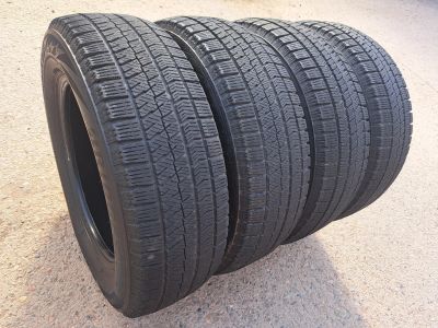 Лот: 25338749. Фото: 1. 195/65/15 Bridgestone Blizzak... Шины