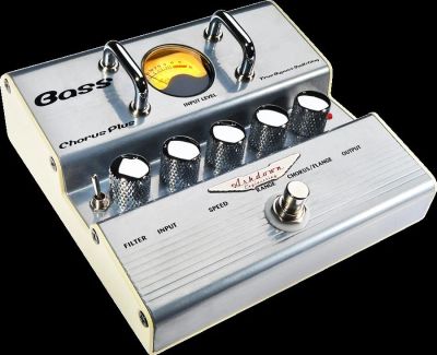 Лот: 3291125. Фото: 1. Ashdown Bass Chorus Plus. Гитарные эффекты и комбоусилители