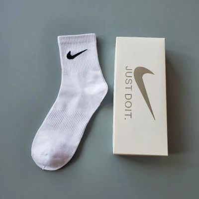 Лот: 25239621. Фото: 1. Носки длинные Nike - 5 пар. Другое (одежда, обувь, галантерея)