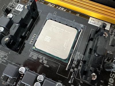 Лот: 20249692. Фото: 1. Процессор AMD A10-7800 FM2+ Встроенная... Процессоры