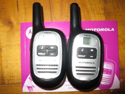 Лот: 1458834. Фото: 1. Радиостанция рация motorola T4512. Рации, радиостанции