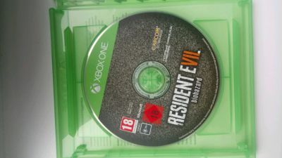 Лот: 10306662. Фото: 1. Resident evil biohazard xbox one. Игры для консолей