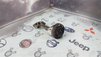 Лот: 23590241. Фото: 1. Поршень с шатуном Mazda Axela... Двигатель и элементы двигателя