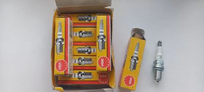 Лот: 19256841. Фото: 1. Свечи зажигания оригинальные NGK... Электрооборудование