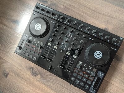 Лот: 19891837. Фото: 1. traktor kontrol s4 mk1. MIDI-оборудование