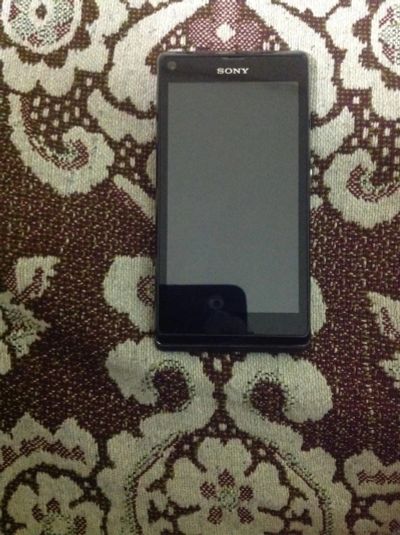 Лот: 6137659. Фото: 1. Sony Xperia l. Смартфоны