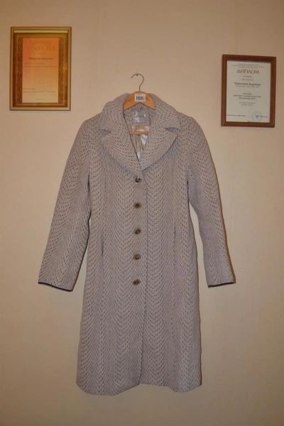 Лот: 3629375. Фото: 1. Пальто 44-46. Верхняя одежда