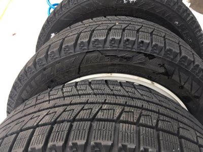 Лот: 10975449. Фото: 1. Зимние шины Bridgestone Revo2... Шины
