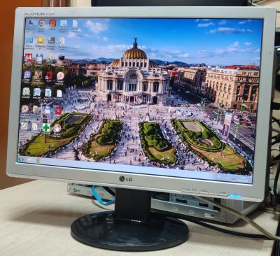 Лот: 20530225. Фото: 1. Монитор 19'' LG W1942S/1440x900... ЖК-мониторы