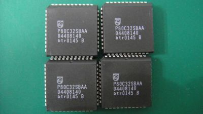 Лот: 9416398. Фото: 1. P80C32 8-bit microcontroller family... Микроконтроллеры