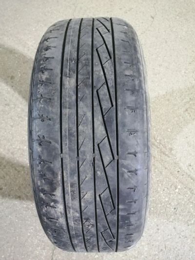 Лот: 17737690. Фото: 1. Шина Goodyear 215/55/17. Шины