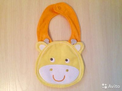 Лот: 8653041. Фото: 1. Слюнявчик Carters новый. Всё для кормления