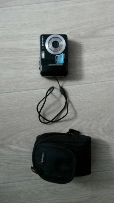 Лот: 6063476. Фото: 1. Фотоаппарата Samsung D760 + карта... Цифровые компактные