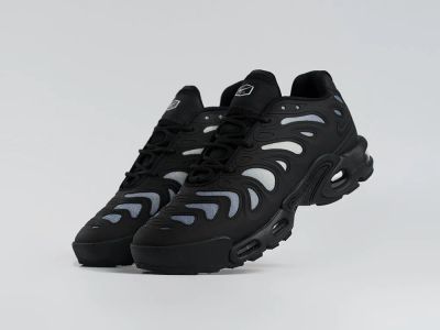 Лот: 25328870. Фото: 1. Кроссовки Nike Air Max Plus Drift. Кеды, кроссовки, слипоны