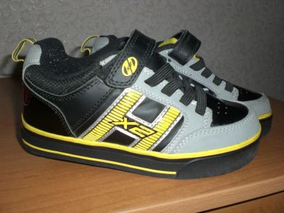 Лот: 9596840. Фото: 1. Продам Кроссовки Heelys. Кеды, кроссовки
