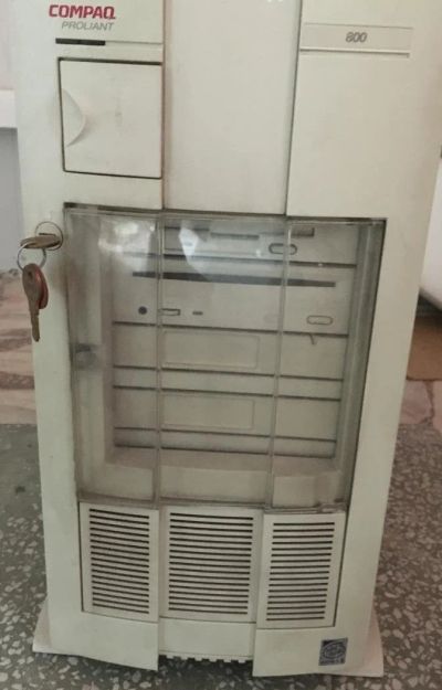 Лот: 9643813. Фото: 1. Сервер Compaq Proliant 800. Серверы Tower
