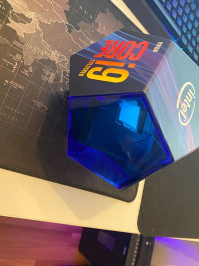 Лот: 19182402. Фото: 1. новый процессор intel core i9-9900K... Процессоры