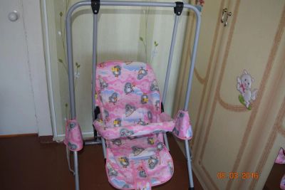 Лот: 7170493. Фото: 1. Качеля для дома, дачи и т.д. Ходунки, прыгунки, качели
