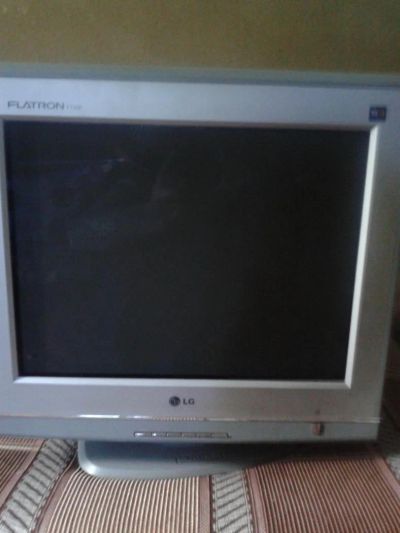 Лот: 4348657. Фото: 1. Монитор LG Flatron 17 хорошее... ЭЛТ-мониторы
