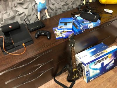 Лот: 15149160. Фото: 1. Полный набор PlayStation4. Игровые приставки, консоли