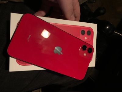 Лот: 16705976. Фото: 1. iPhone 11 64gb красный идеал. Смартфоны
