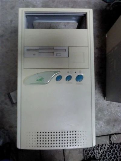 Лот: 1029394. Фото: 1. Системный блок (старенький). Компьютеры в сборе