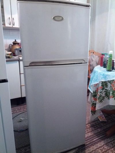 Лот: 14303315. Фото: 1. Холодильник sharp. Холодильники, морозильные камеры