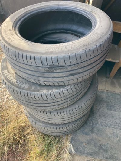 Лот: 19567861. Фото: 1. Шины Michelin R16. Шины