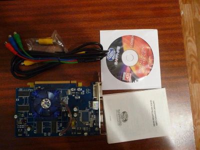 Лот: 897371. Фото: 1. Radeon X1600XT Sapphire. Видеокарты