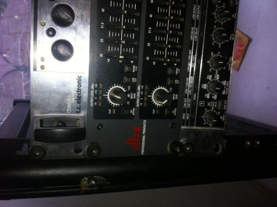 Лот: 5917302. Фото: 1. DBX/ t.c electronics/ behringer... Микшеры, предусилители, микрофонные эффекты