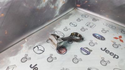 Лот: 23585141. Фото: 1. Поршень с шатуном Lexus RX350... Двигатель и элементы двигателя