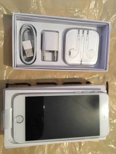 Лот: 8069025. Фото: 1. iPhone 6 16gb silver a1586 новый. Смартфоны